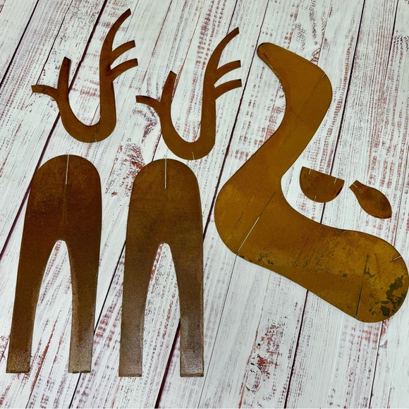 Rustic Rusted Metal Reindeer Christmas Decoration 39" Tall Collapsible - Picture 6 of 10